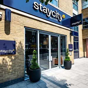 Staycity Greenwich High Road Апарт-отель Лондон